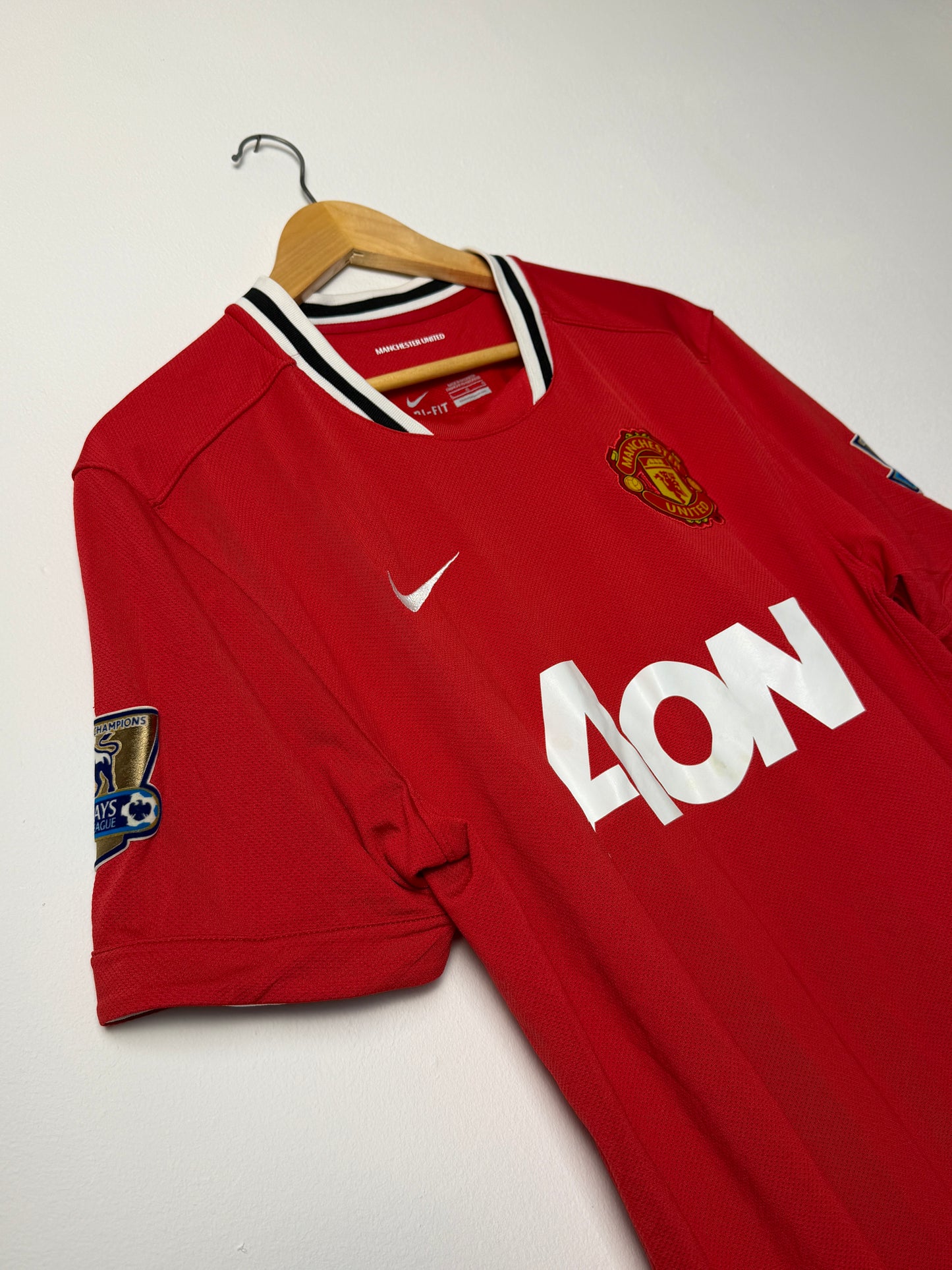 Chicharito Javier Hernandez Manchester United 2011-12 home football shirt (L)