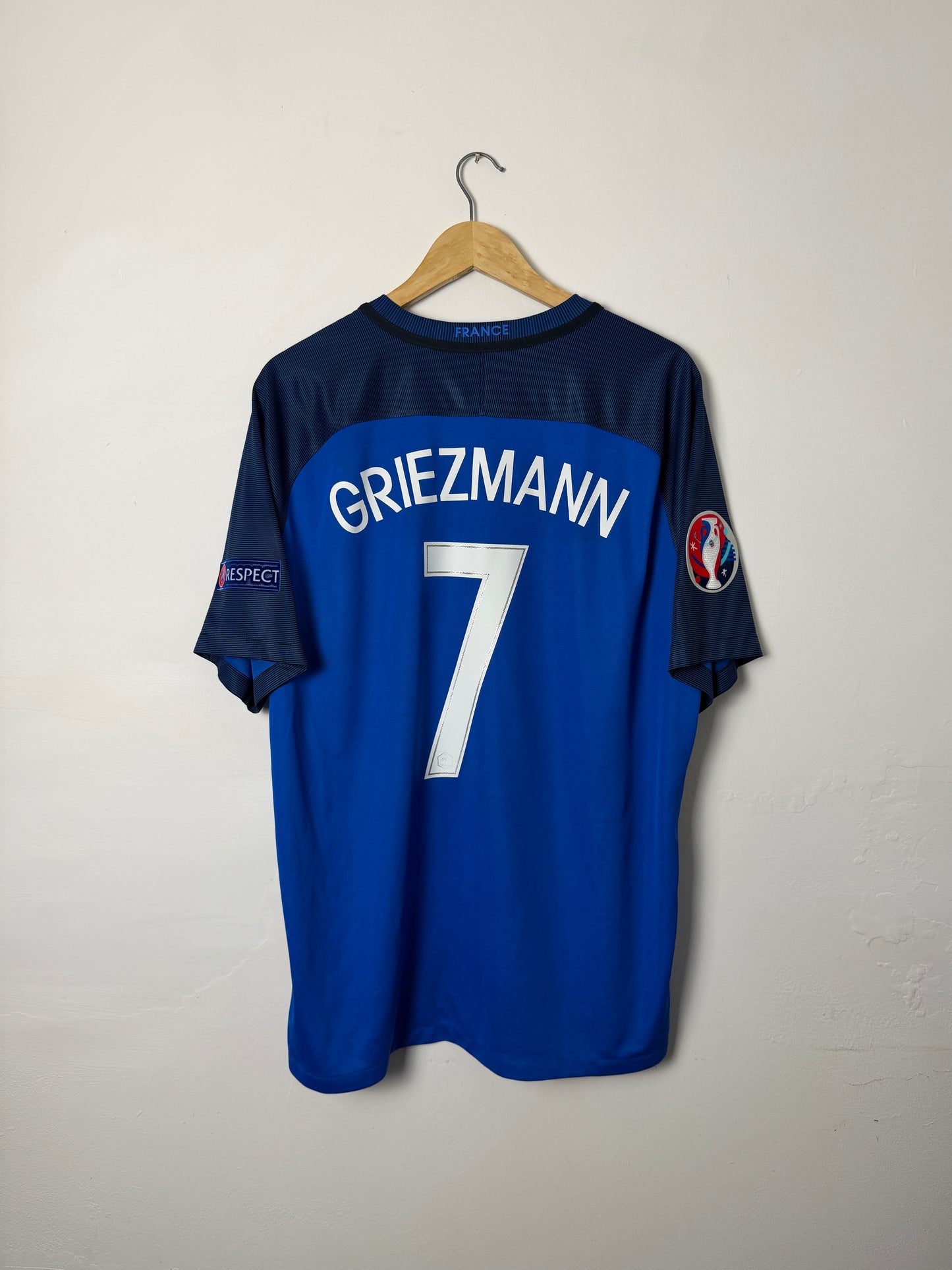 Antoine Griezmann France 2016 Euro home football shirt (XL)