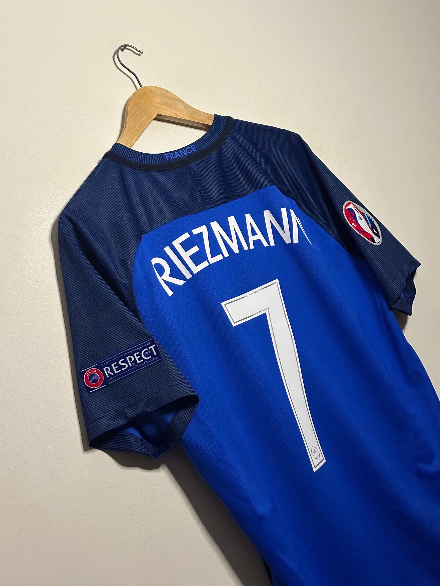 Antoine Griezmann France 2016 Euro home football shirt (L)