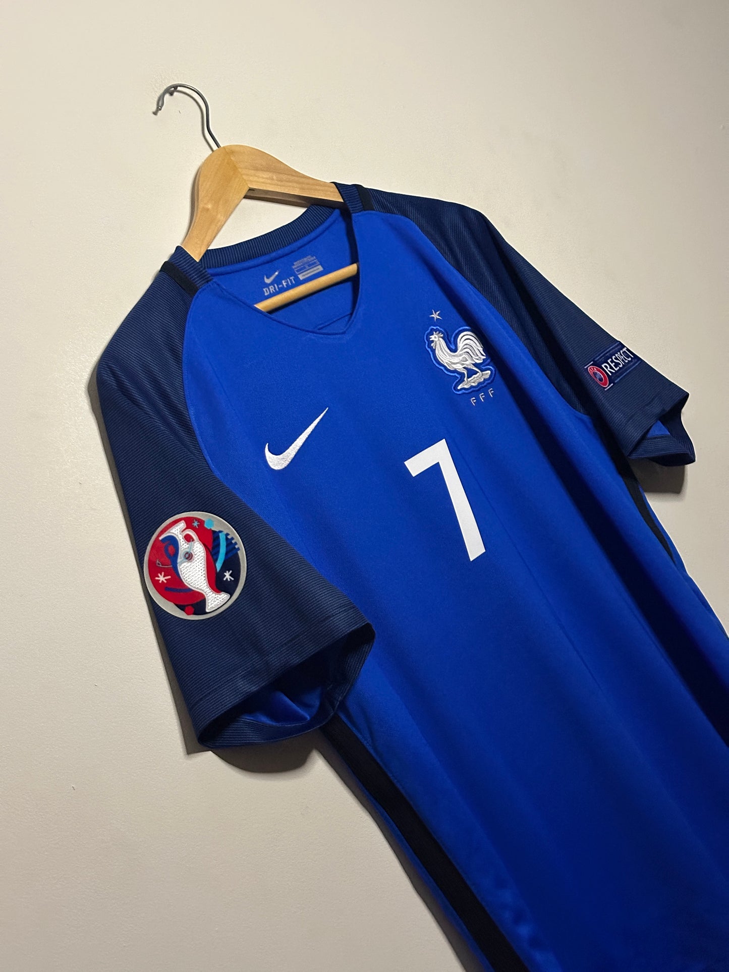 Antoine Griezmann France 2016 Euro home football shirt (L)