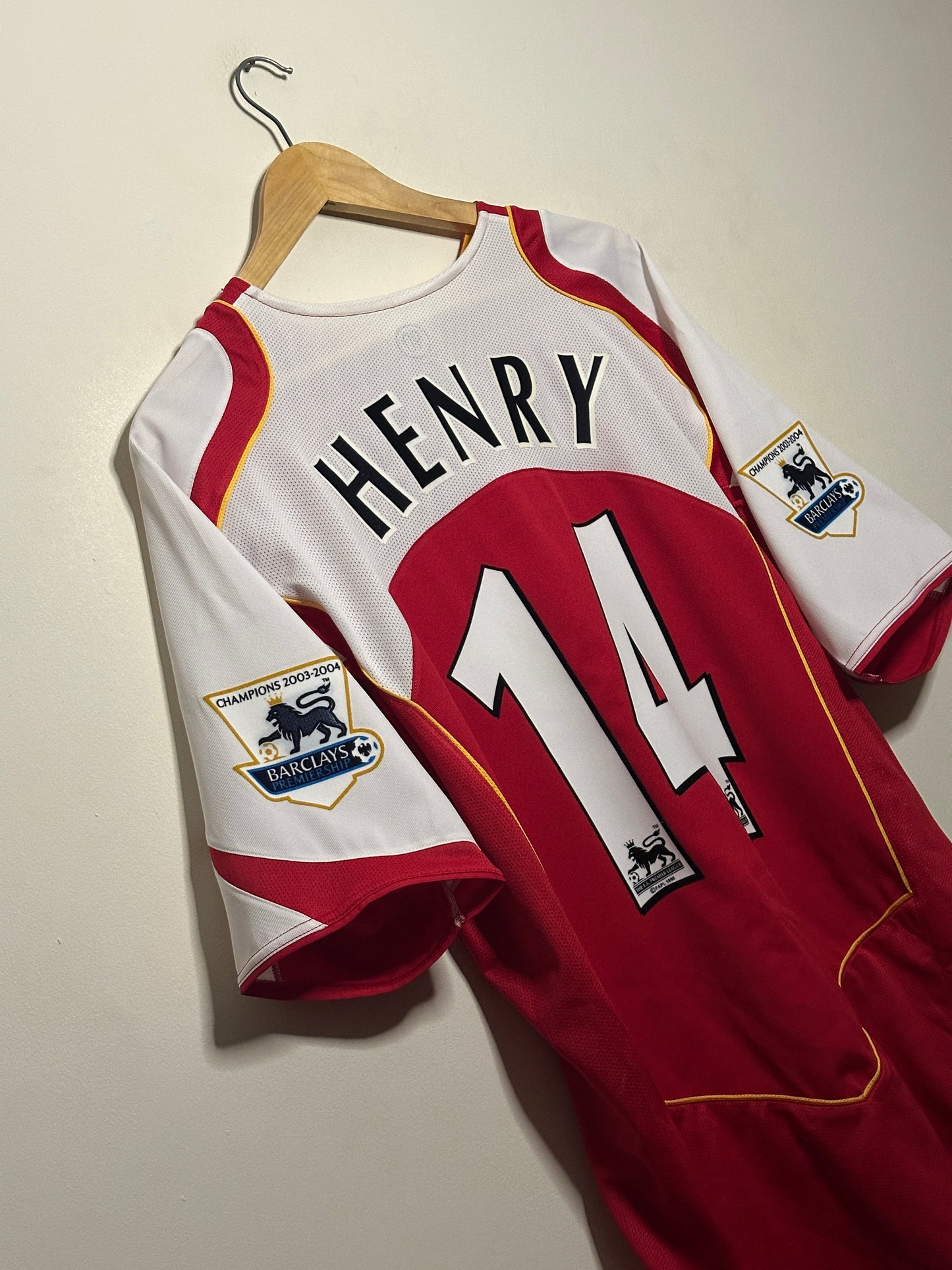 Thierry Henry Arsenal FC 2004-05 home football shirt (XL)