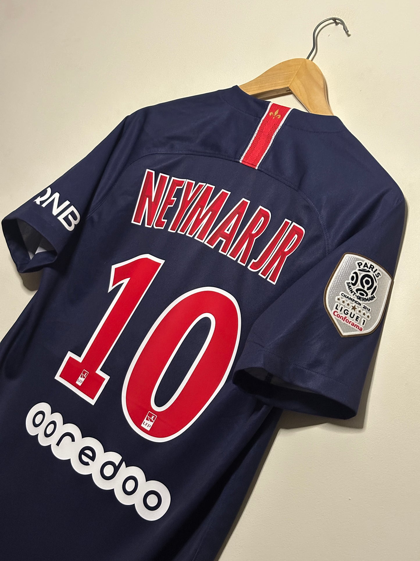 Neymar JR PSG 2018-19 home football shirt (M)