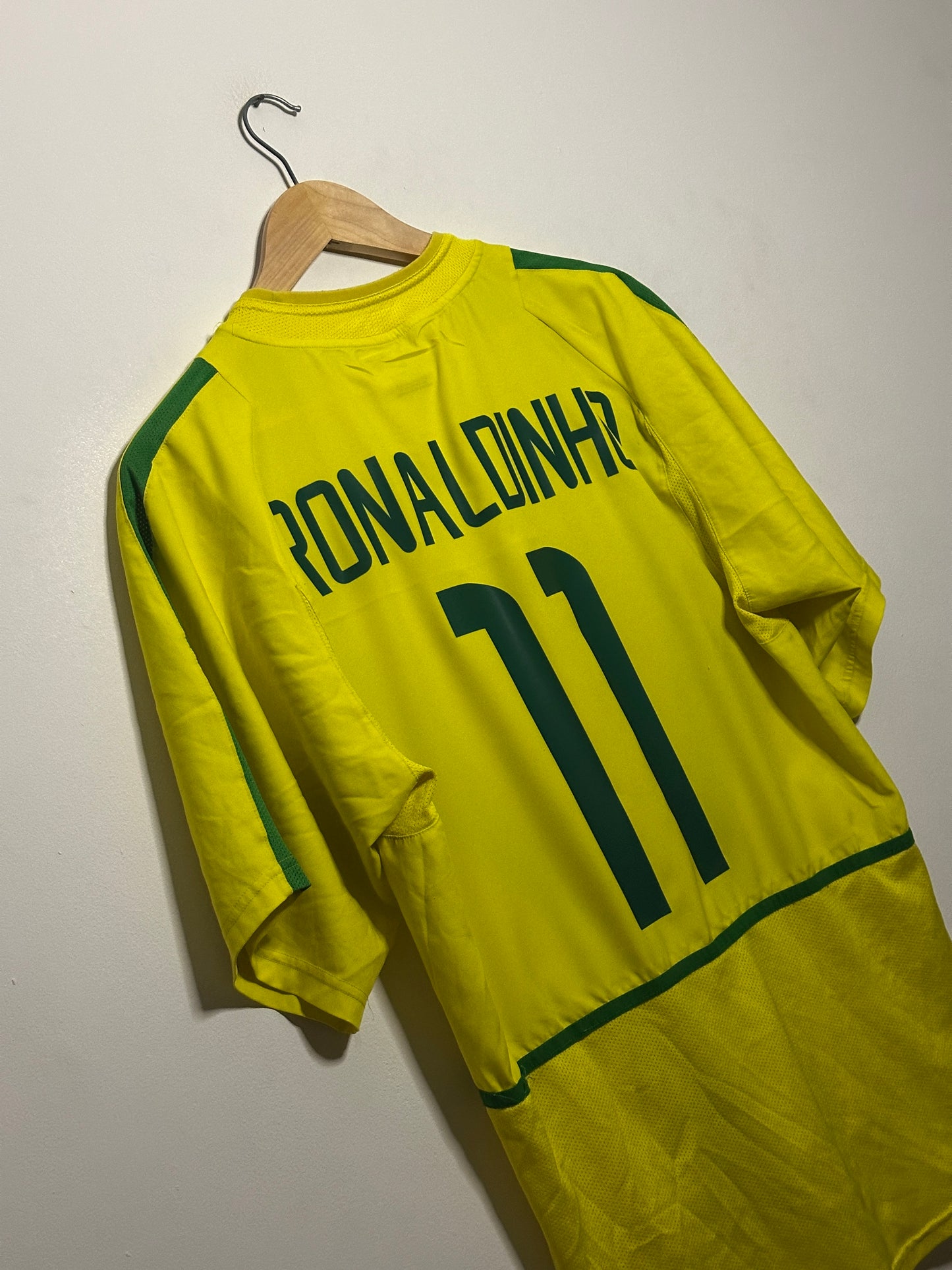 Ronaldinho Brazil 2002 World Cup home football shirt (M)