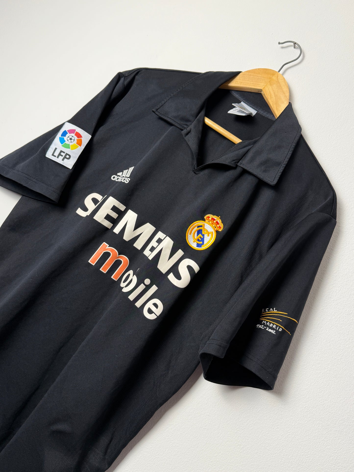 Zinedine Zidane Real Madrid CF 2002-03 away football shirt (M)