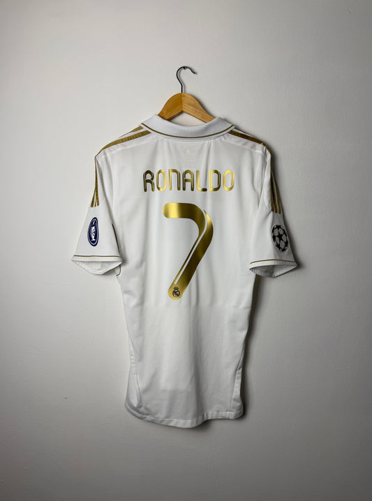 Cristiano Ronaldo Real Madrid CF 2011-12 home football shirt (M)