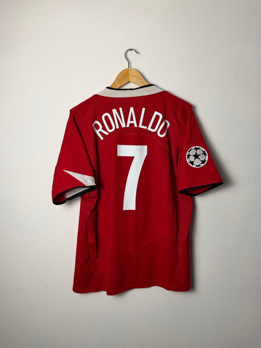 Cristiano Ronaldo Manchester United 2004-06 home football shirt (L)