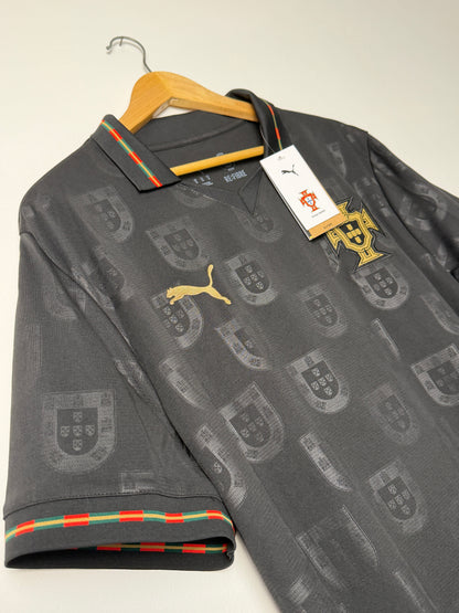 Portugal 2025 'Pantera Negra' special football shirt (XL)