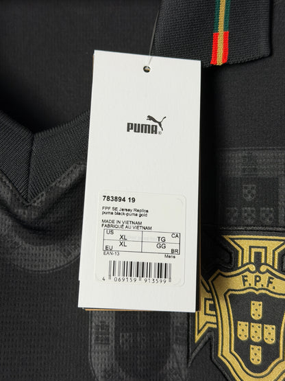 Portugal 2025 'Pantera Negra' special football shirt (XL)