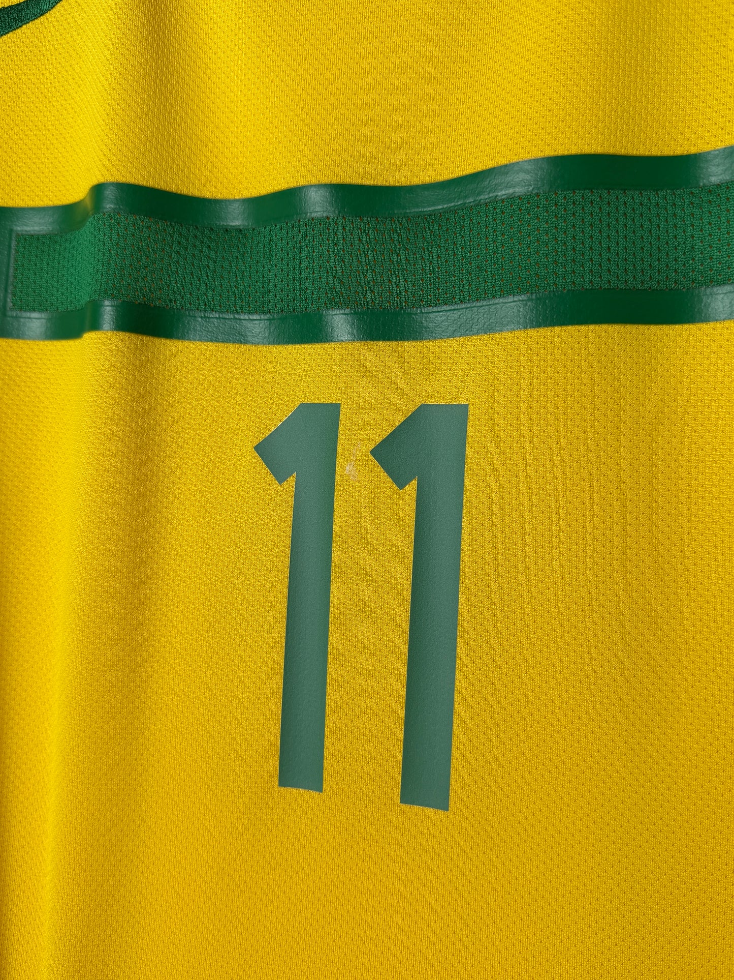 Neymar JR Brazil 2011 home football shirt (XL)