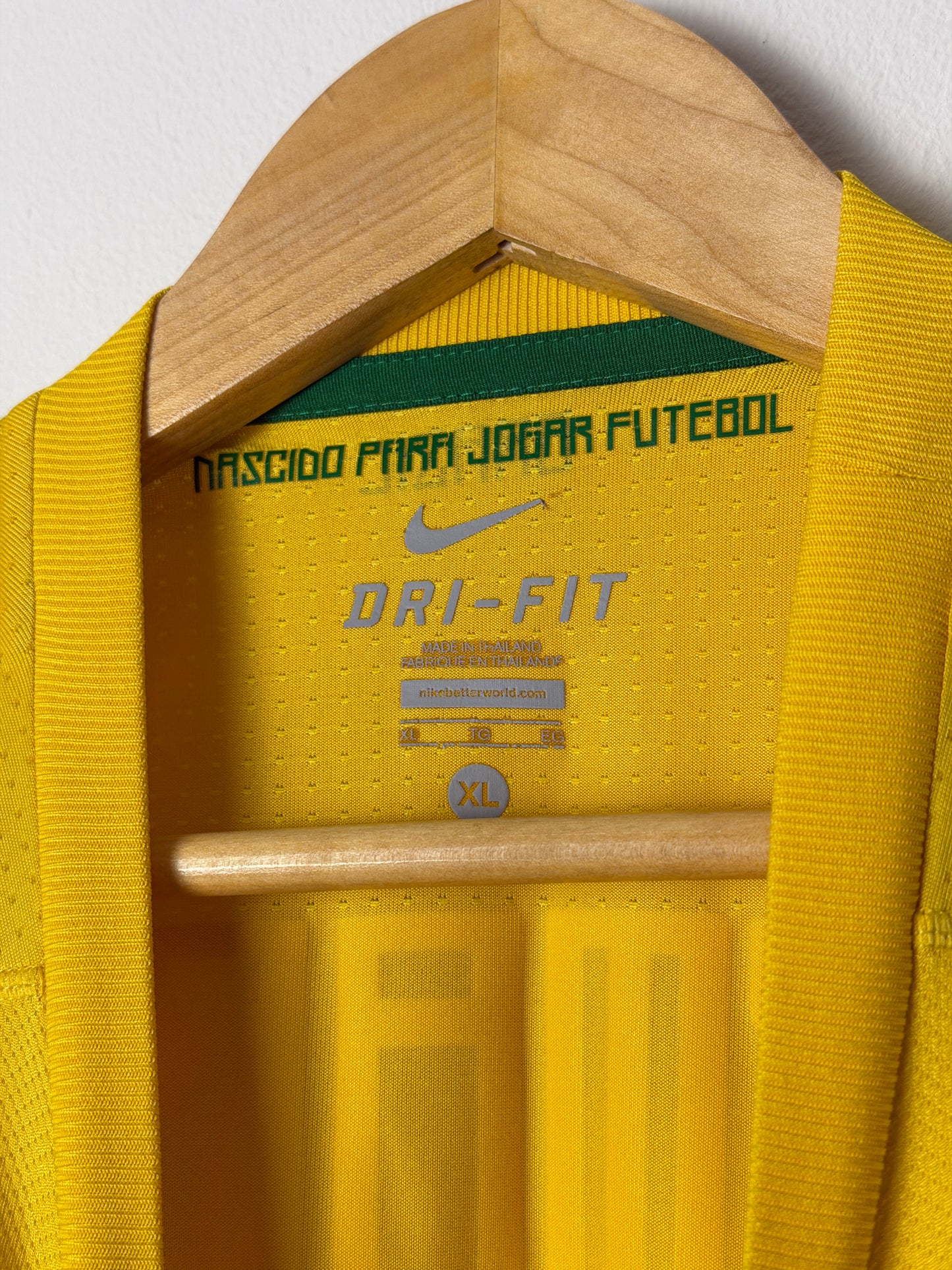 Neymar JR Brazil 2011 home football shirt (XL)