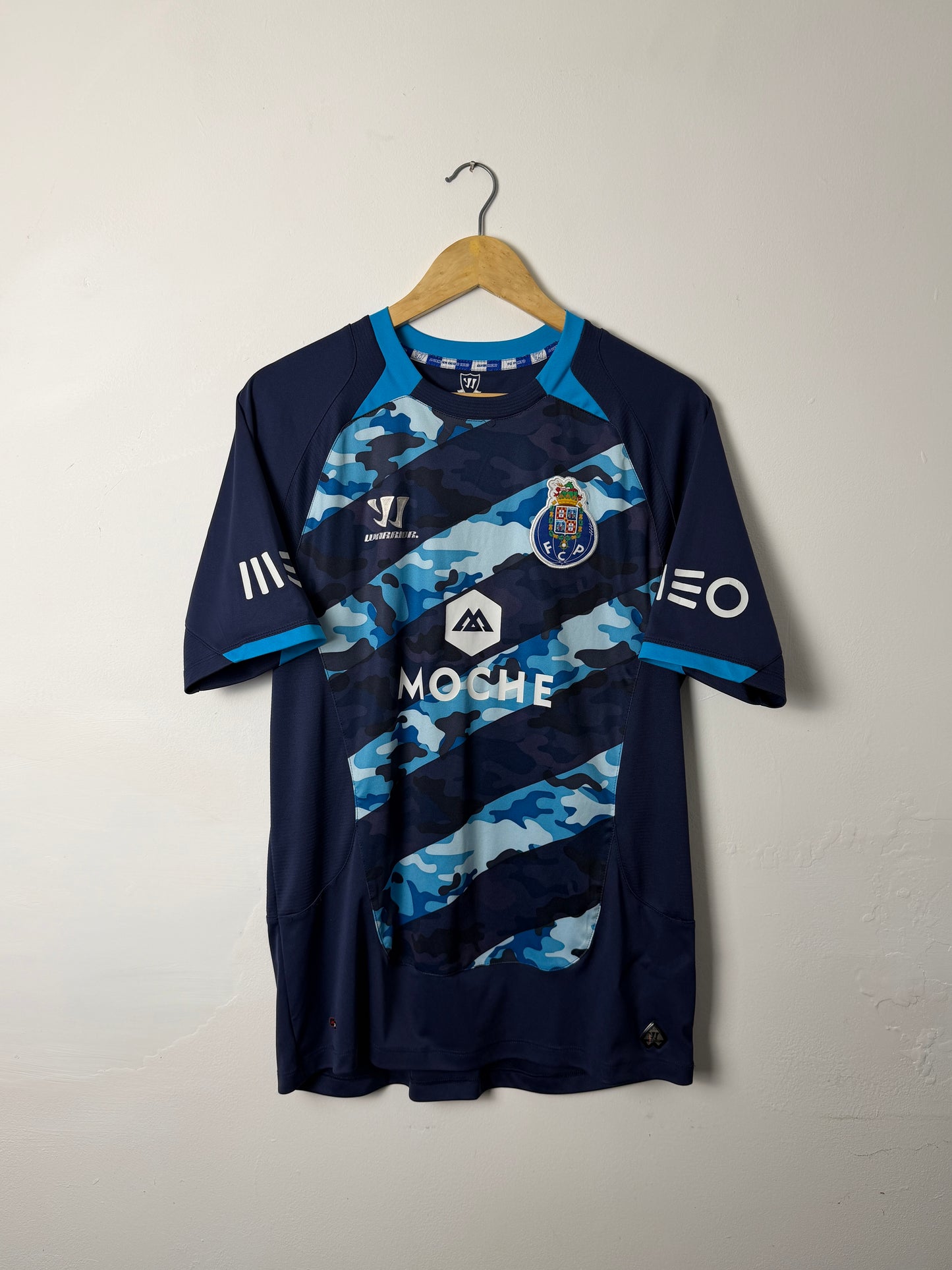 Ricardo Quaresma FC Porto 2014-15 away football shirt (M)