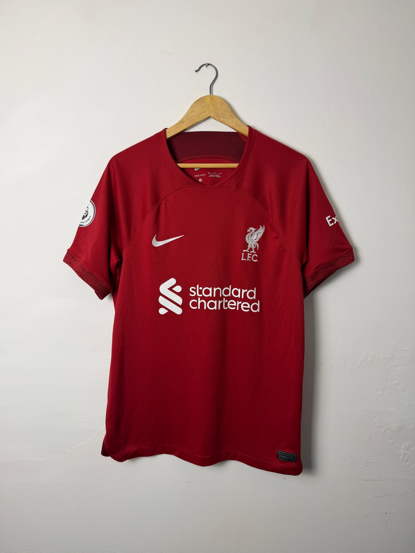 Darwin Nunez Liverpool FC 2022-23 home football shirt (M)