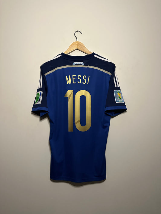 Lionel Messi Argentina 2014 World Cup away football shirt (M)