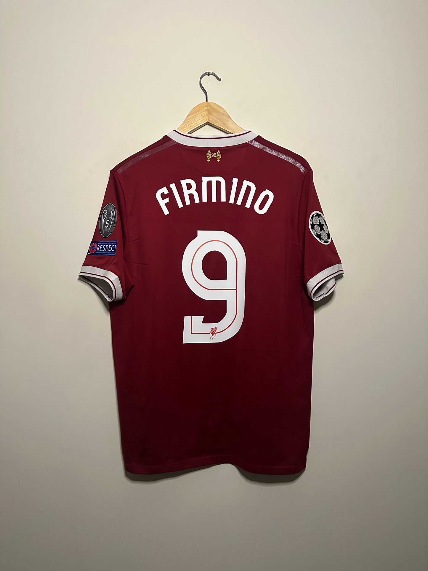 Roberto Firmino Liverpool FC 2017-18 home football shirt (M)