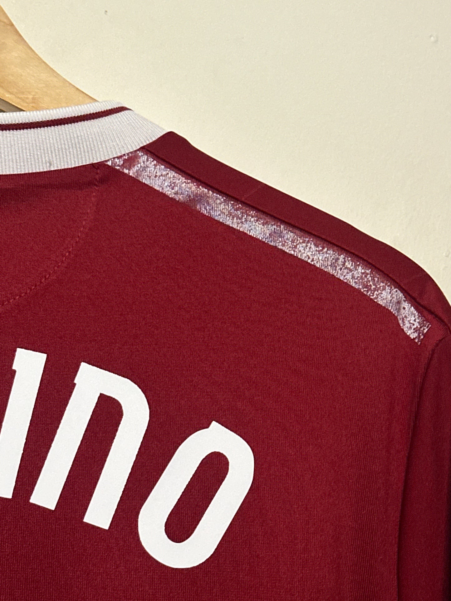 Roberto Firmino Liverpool FC 2017-18 home football shirt (M)