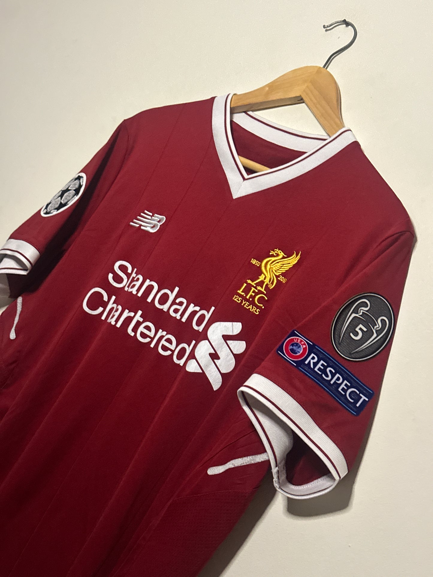 Roberto Firmino Liverpool FC 2017-18 home football shirt (M)