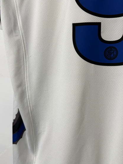 Samuel Eto'o Inter Milan 2010-11 away football shirt (L)