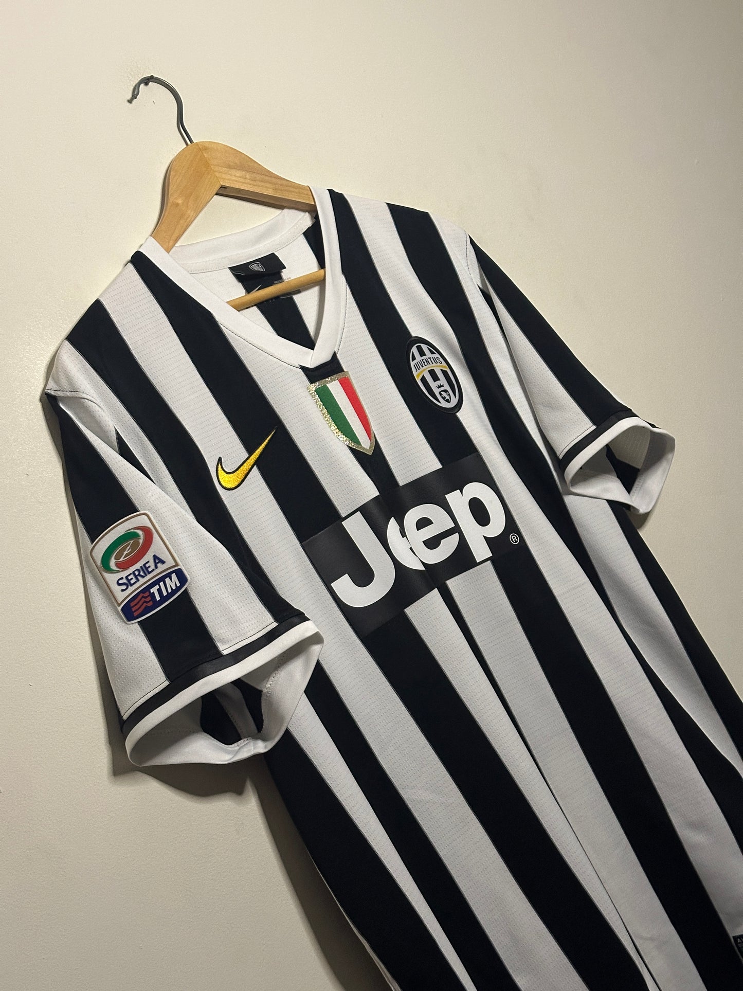 Andrea Pirlo Juventus FC 2013-14 home football shirt (XL)