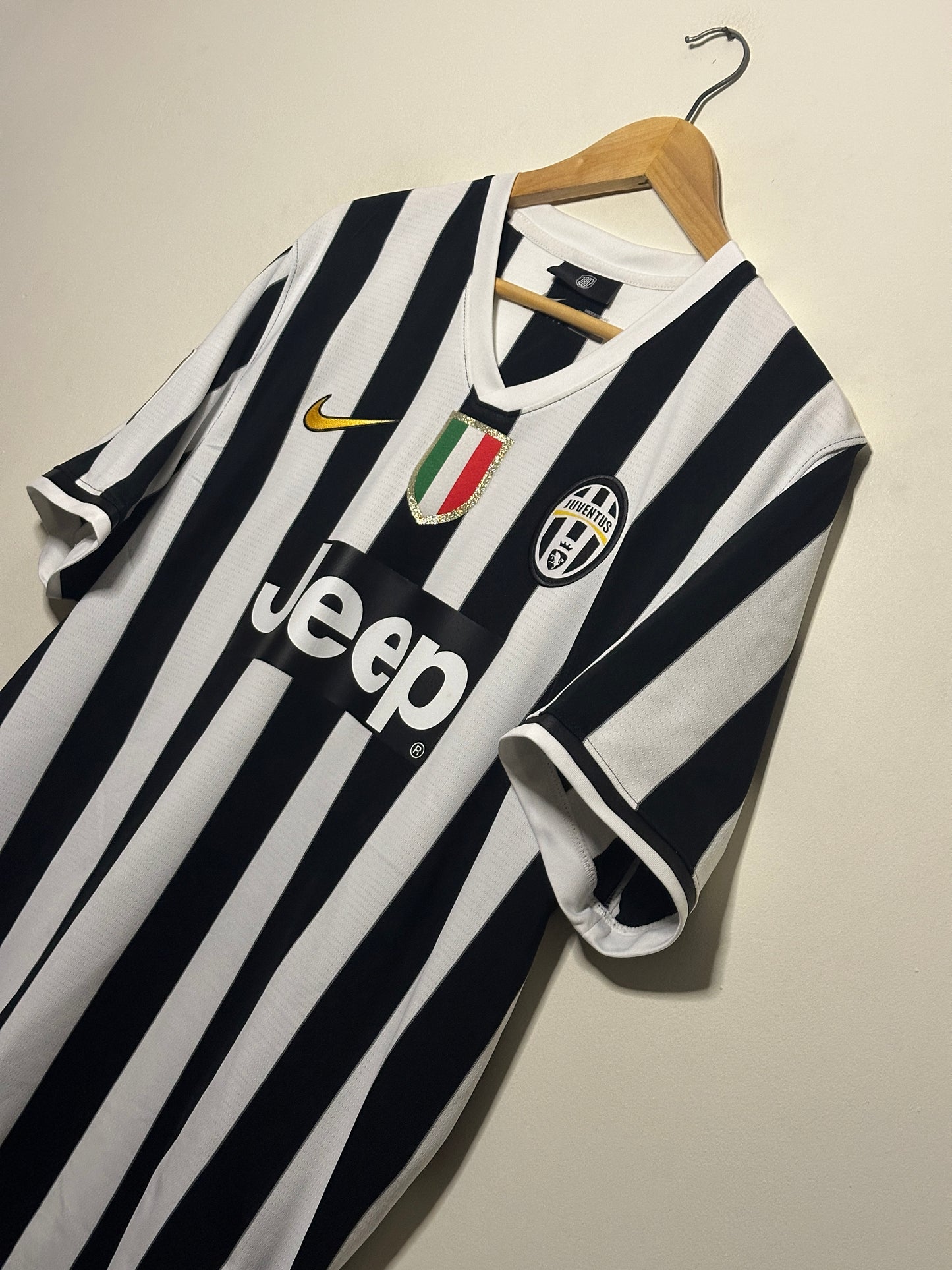 Andrea Pirlo Juventus FC 2013-14 home football shirt (XL)