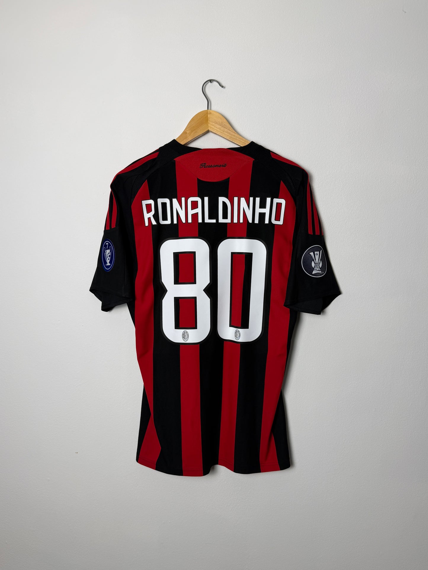 Ronaldinho AC Milan 2008-09 home football shirt (M)