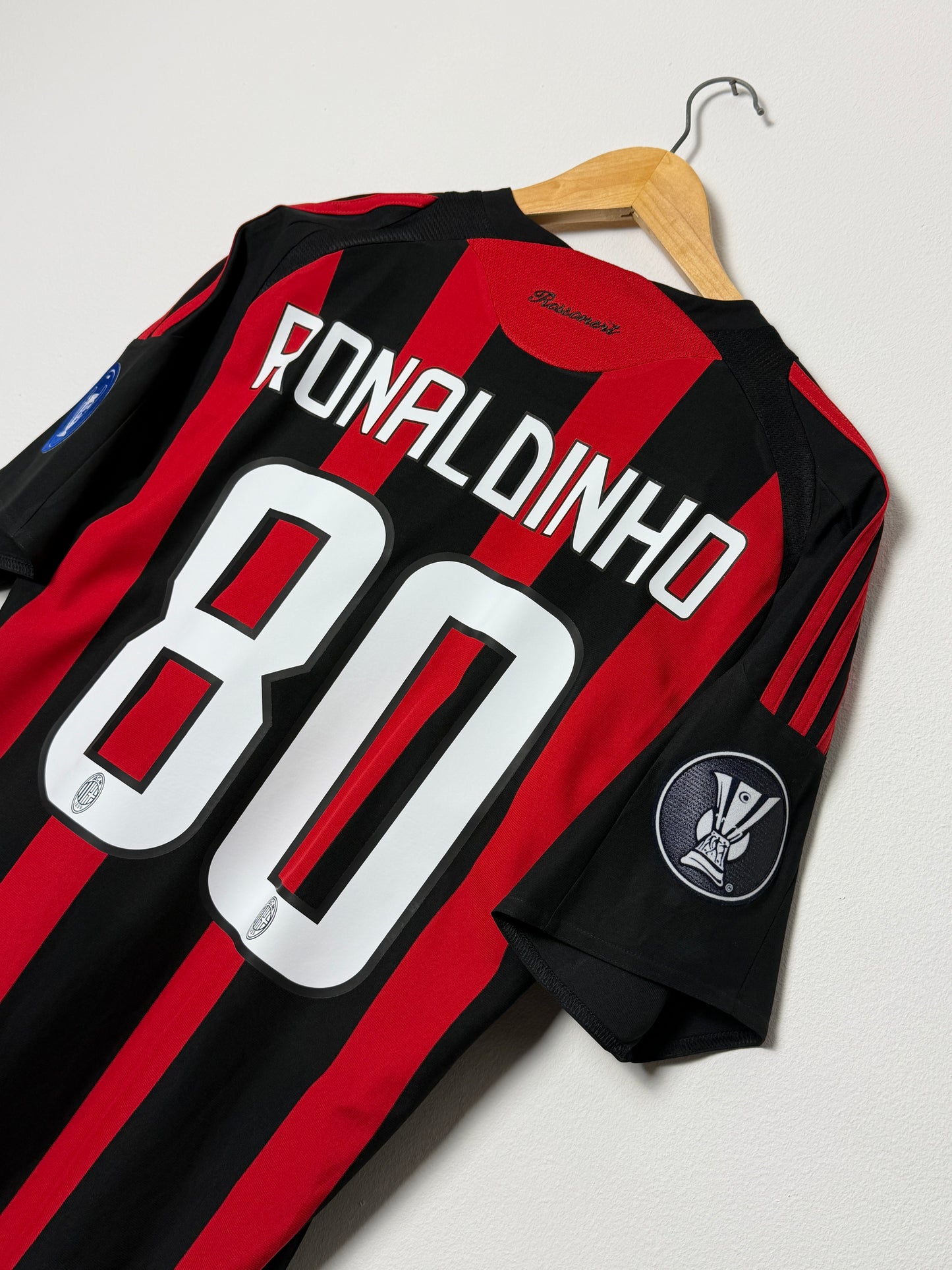Ronaldinho AC Milan 2008-09 home football shirt (M)