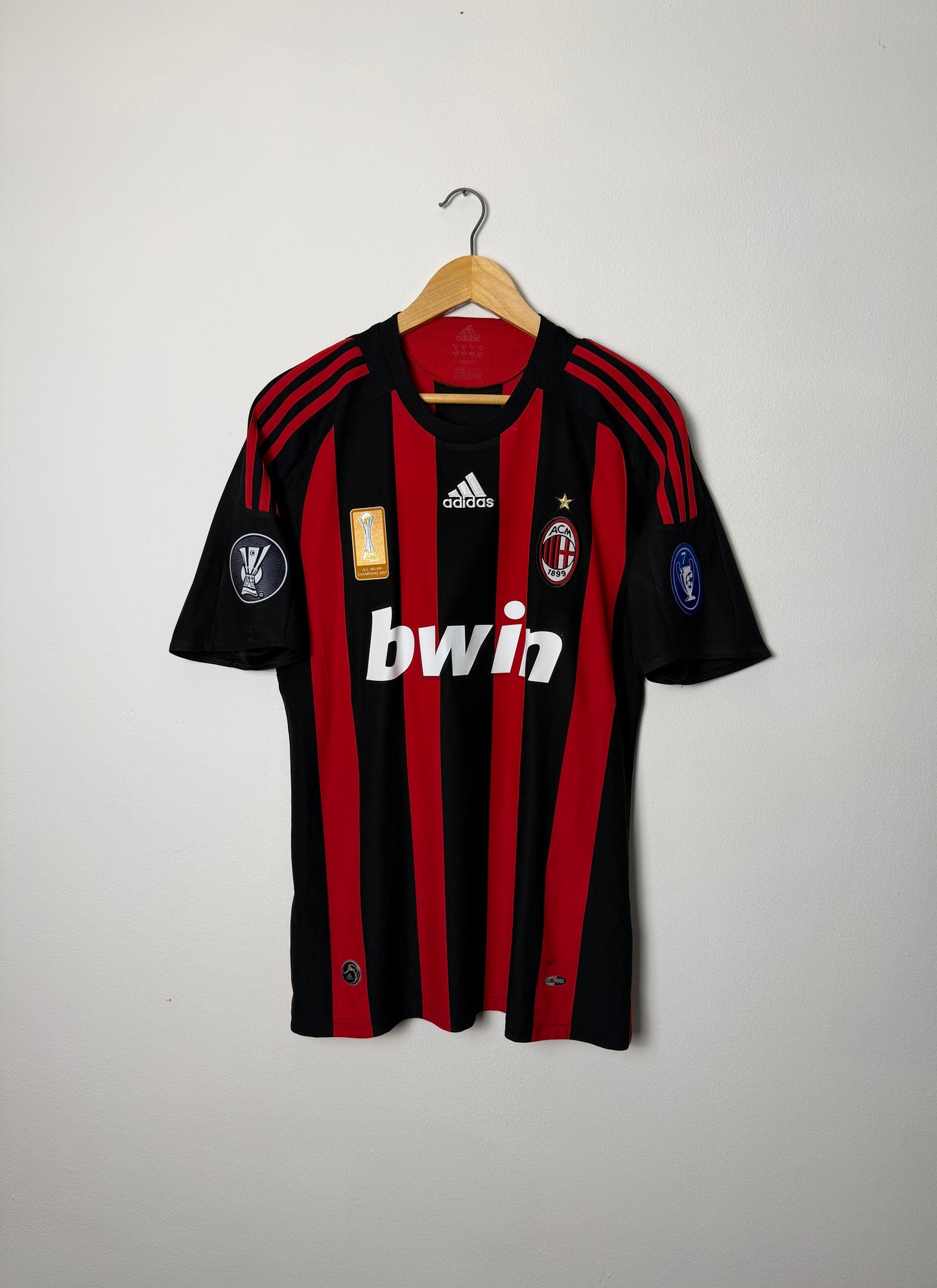 Ronaldinho AC Milan 2008-09 home football shirt (M)