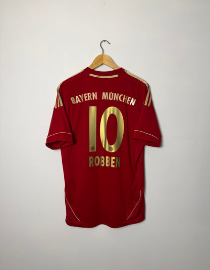 Arjen Robben FC Bayern Munich 2012-13 home football shirt (M)