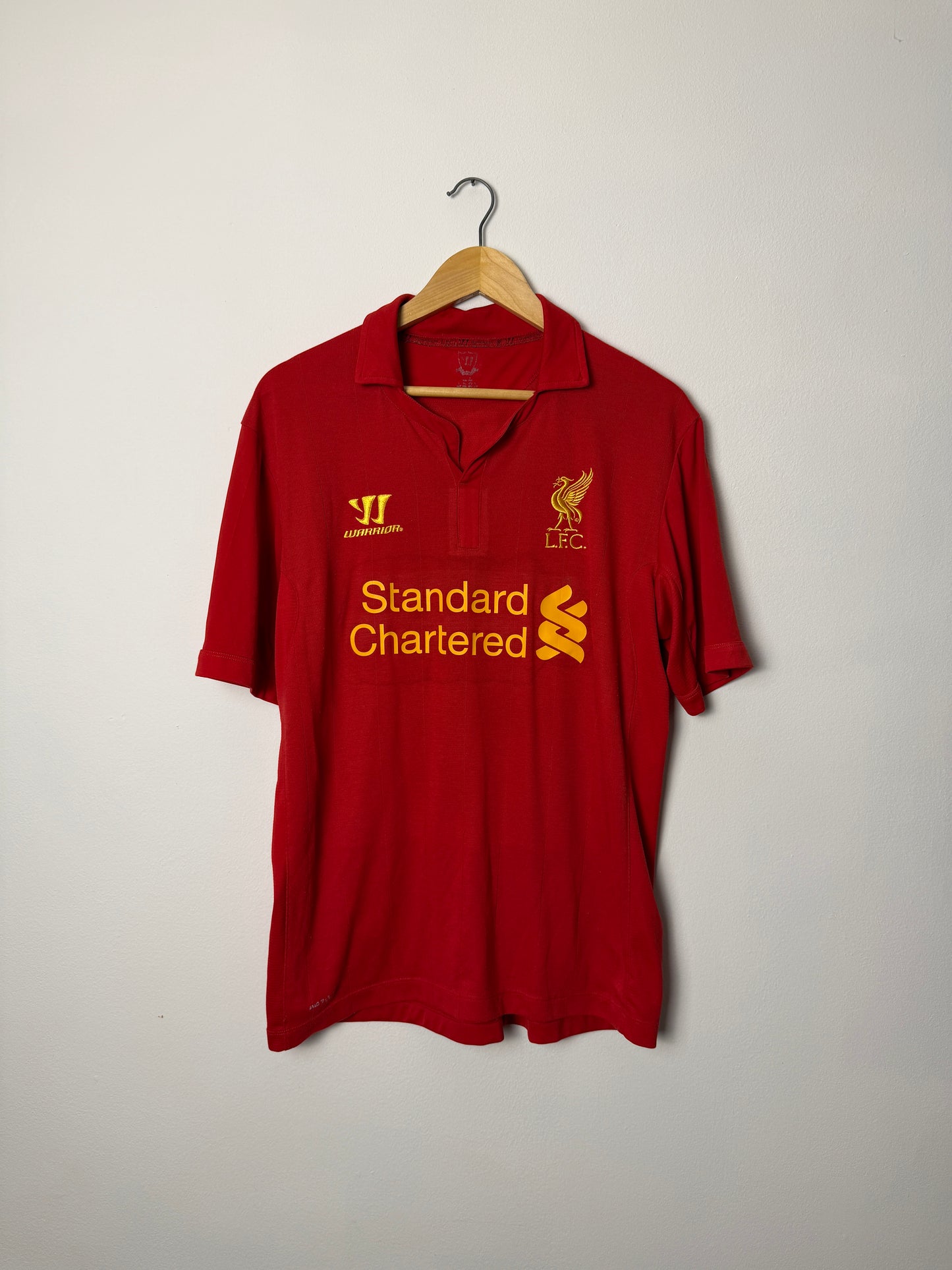 Steven Gerrard Liverpool FC 2012-13 home football shirt (L)