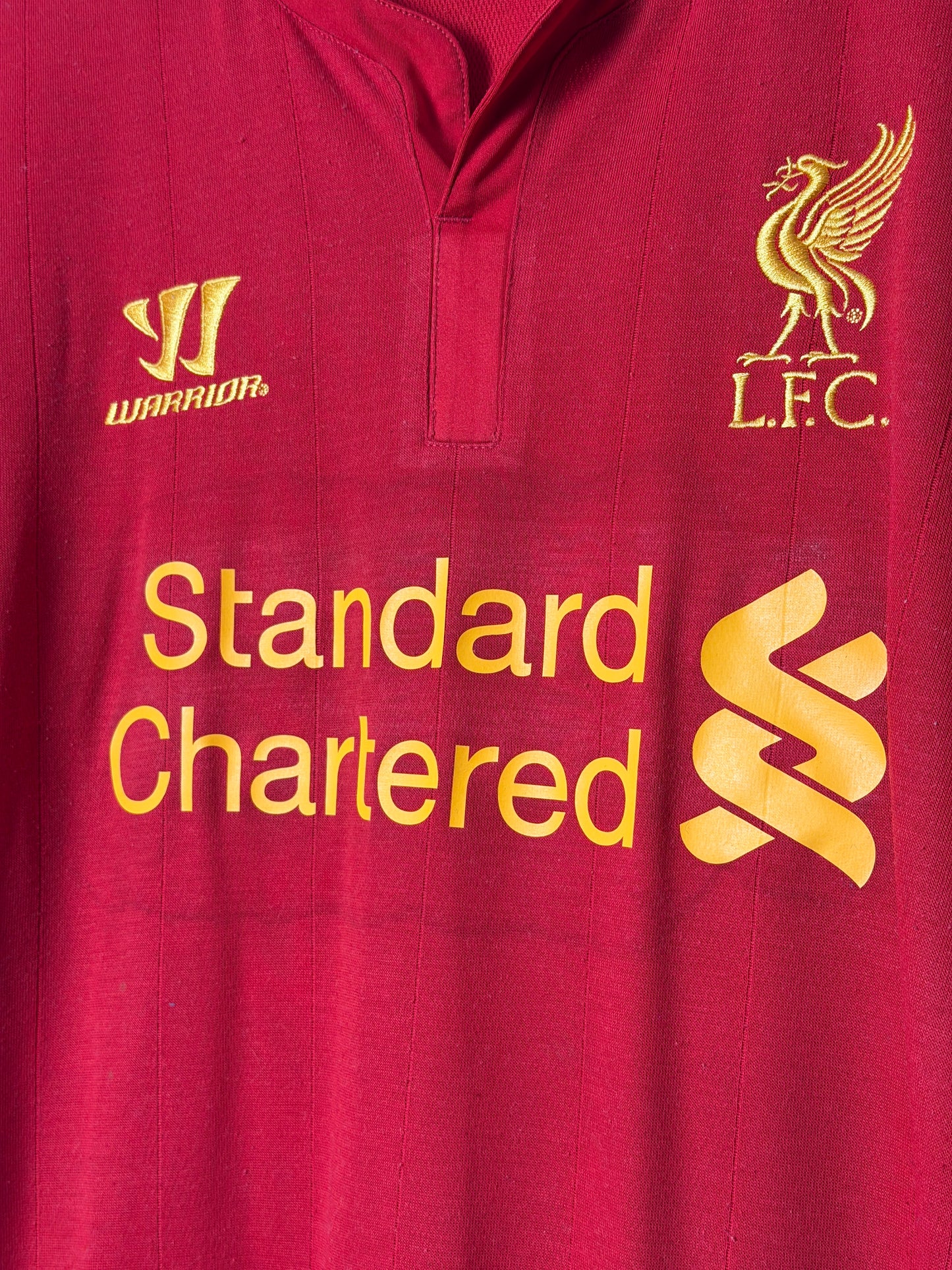Steven Gerrard Liverpool FC 2012-13 home football shirt (L)