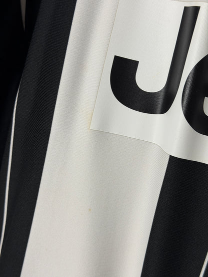 Paulo Dybala Juventus FC 2016-17 home football shirt (XL)