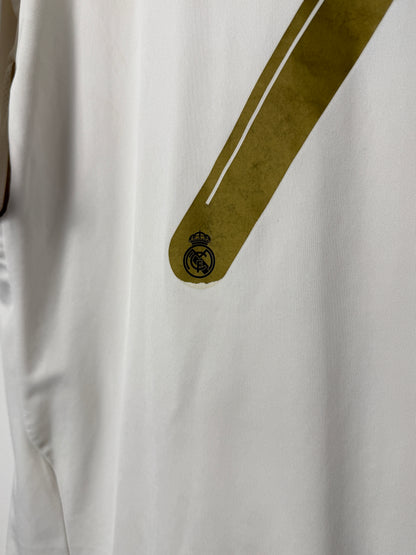 Cristiano Ronaldo Real Madrid CF 2011-12 home football shirt (XL)