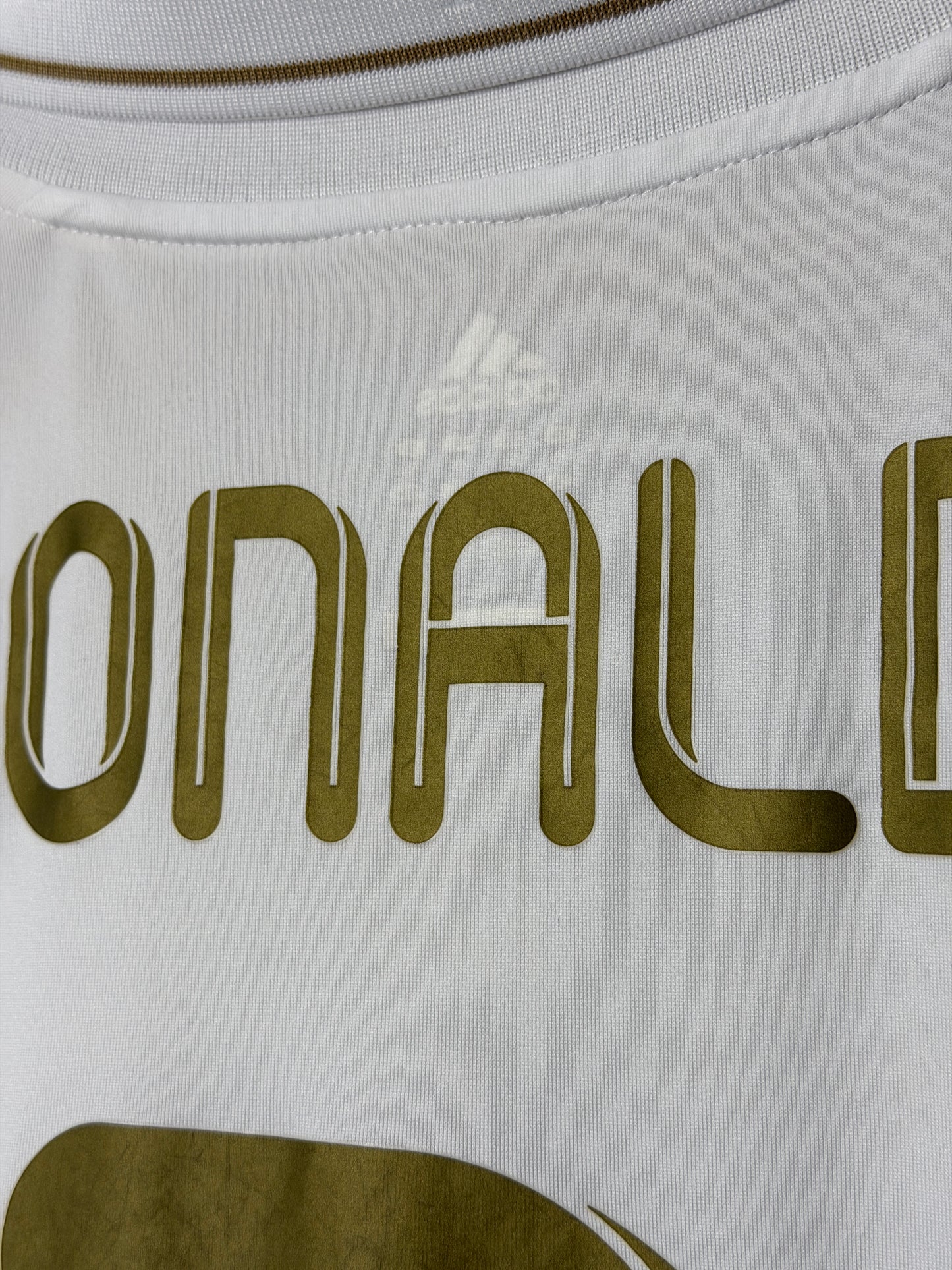 Cristiano Ronaldo Real Madrid CF 2011-12 home football shirt (XL)