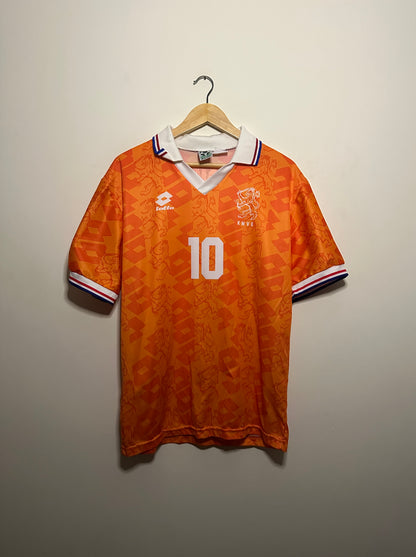 Dennis Bergkamp Netherlands 1993-95 home football shirt (M)