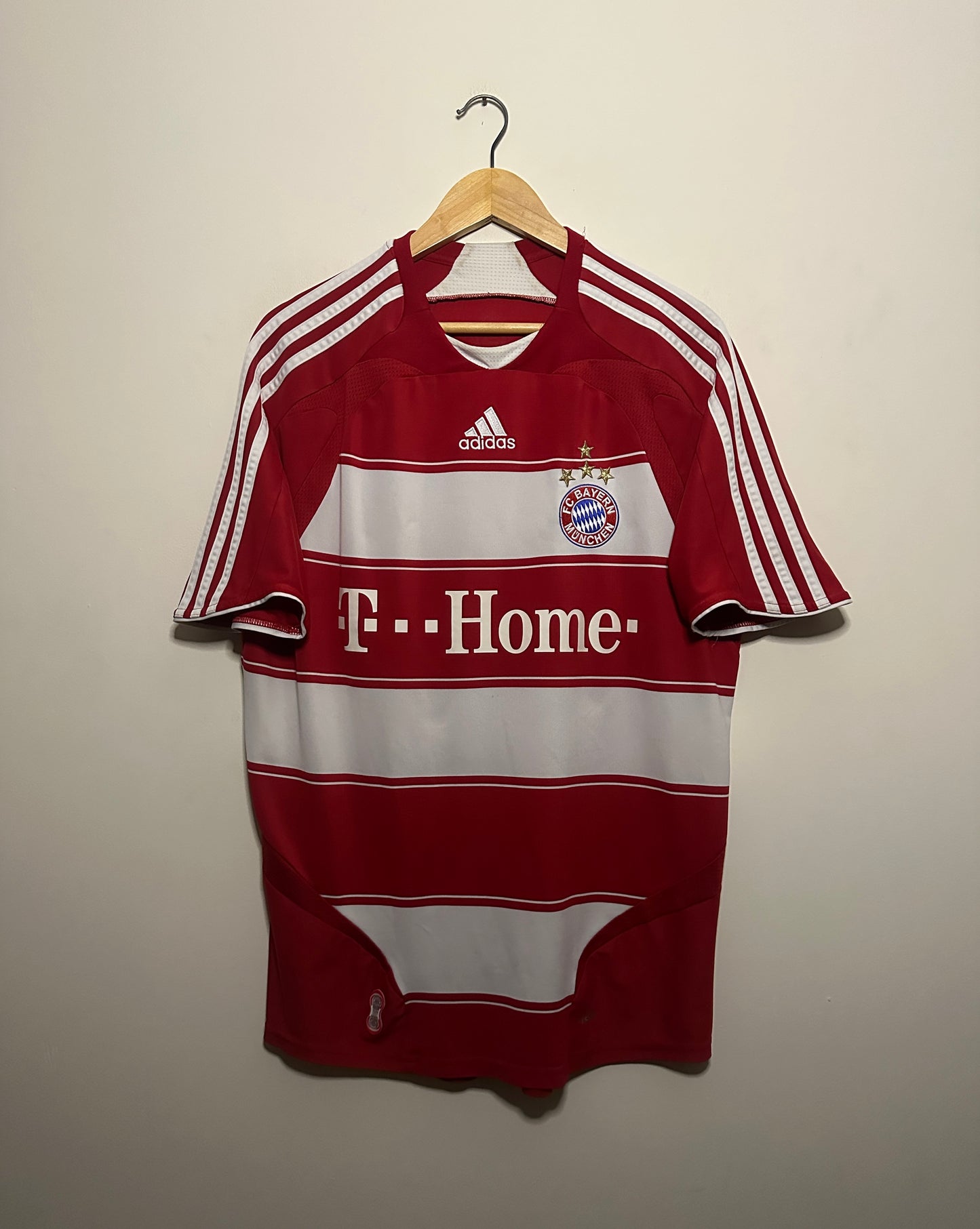 Franck Ribery FC Bayern Munich 2008-09 home football shirt (M)