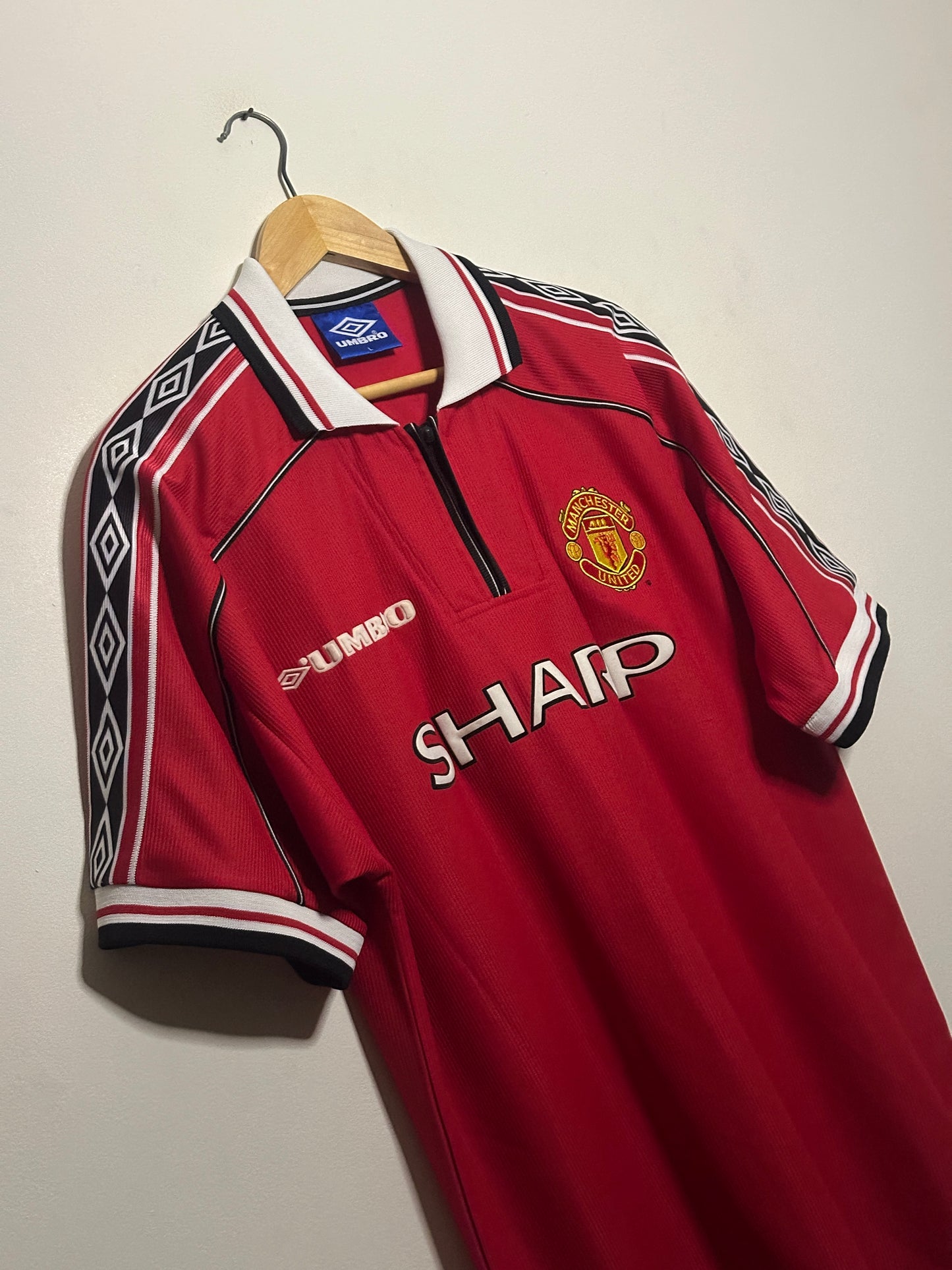 David Beckham Manchester United 1998-99 home football shirt (L)