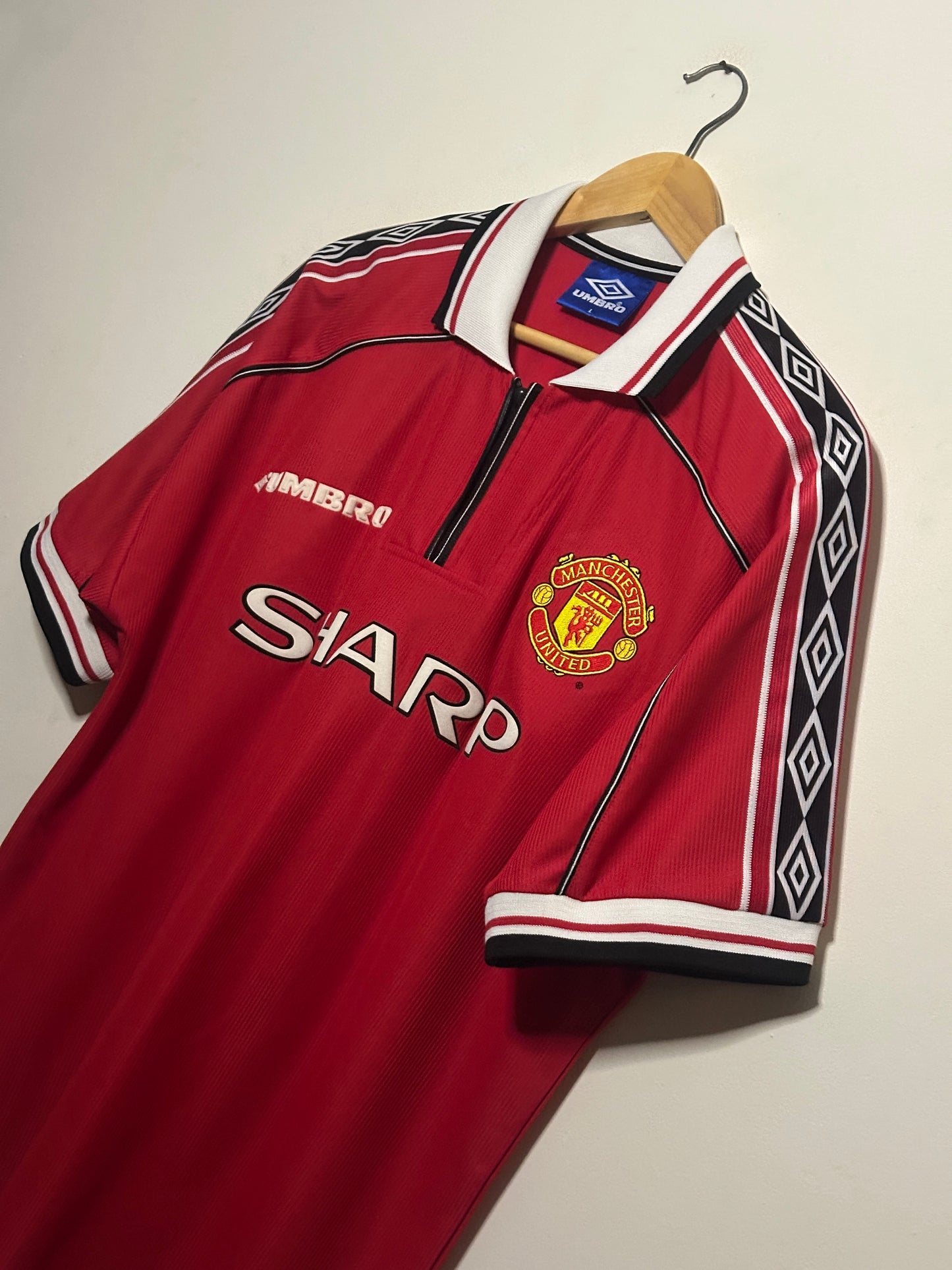 David Beckham Manchester United 1998-99 home football shirt (L)