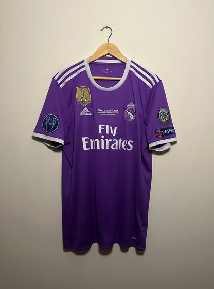 Cristiano Ronaldo Real Madrid CF 2016-17 away football shirt (L)