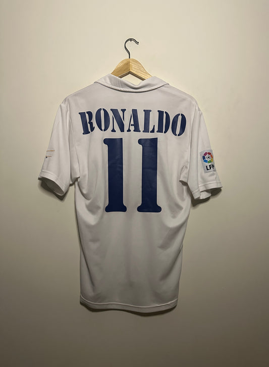 Ronaldo Real Madrid 2002-03 home football shirt (S)