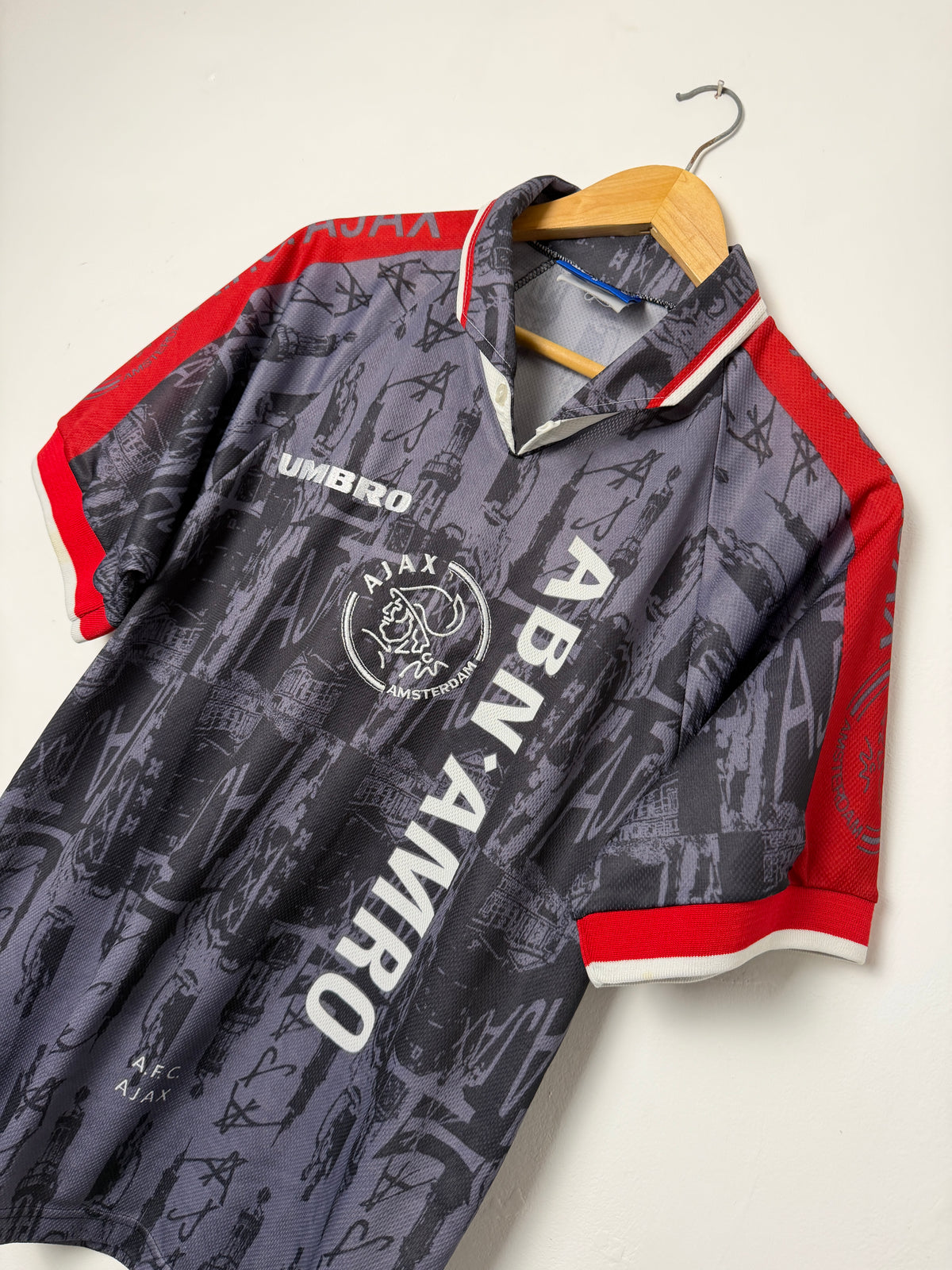 AFC Ajax 1996-97 away football shirt (M)