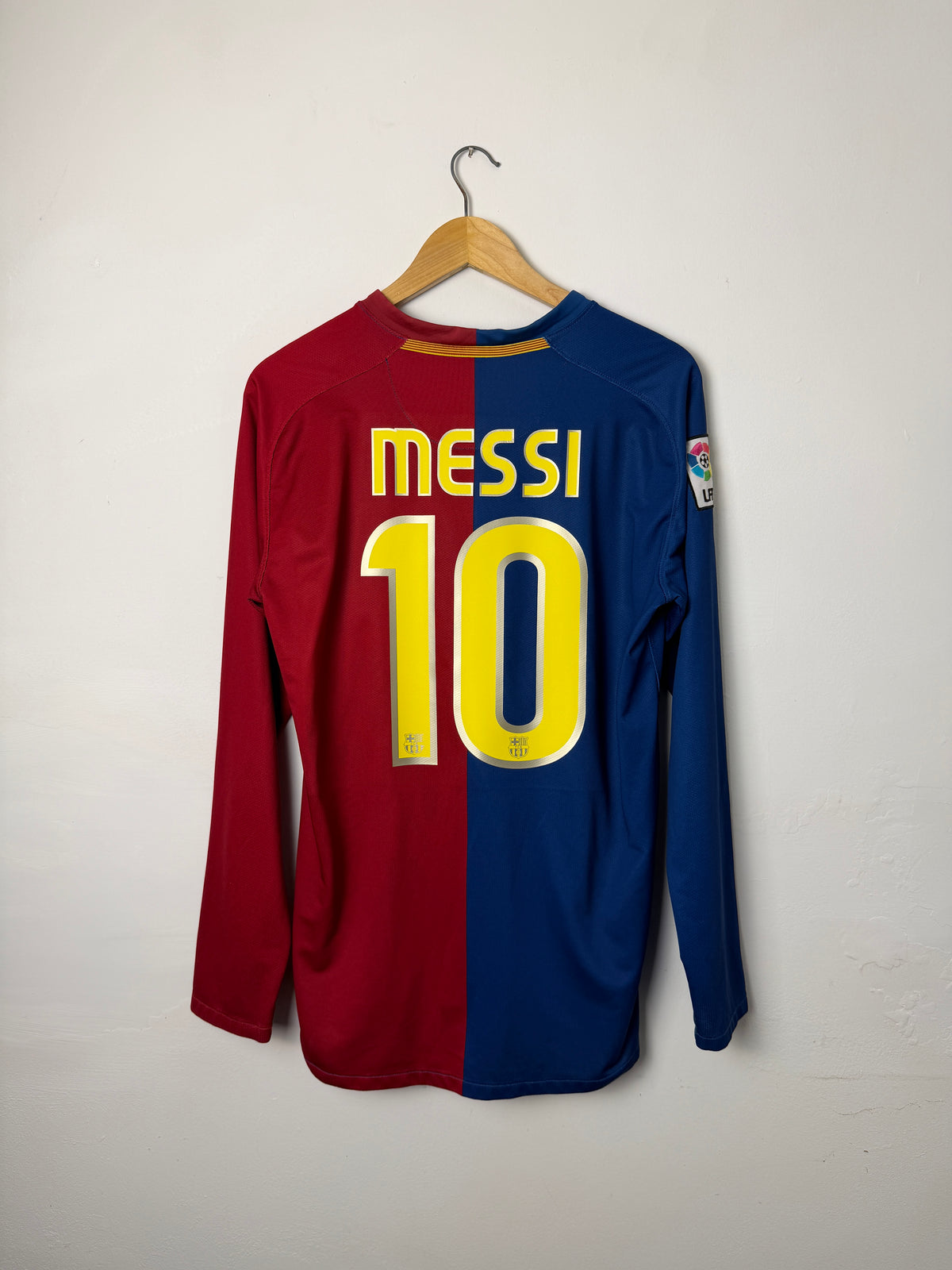 Lionel Messi FC Barcelona 2008-09 long sleeve home football shirt (M)