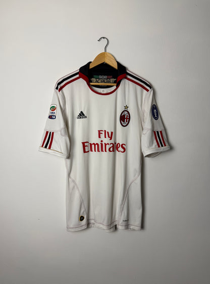 Zlatan Ibrahimovic AC Milan 2010-11 away football shirt (L)