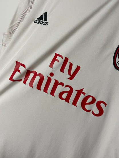 Zlatan Ibrahimovic AC Milan 2010-11 away football shirt (L)