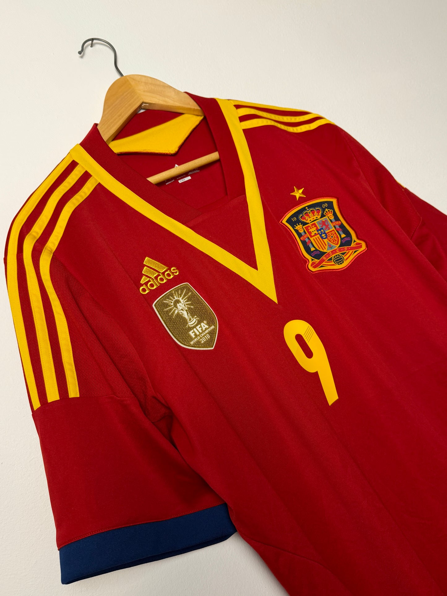 Fernando Torres Spain 2013 home football shirt (XL)