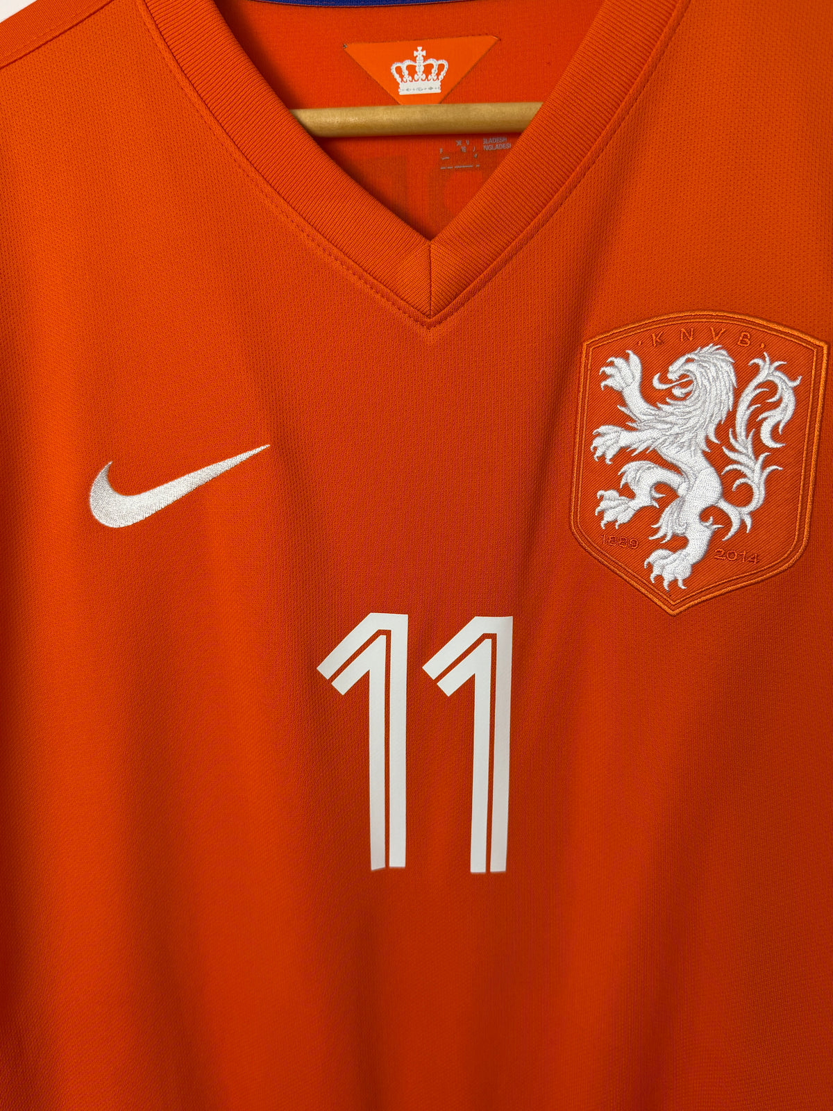 Arjen Robben Netherlands 2014 World Cup home football shirt (L)