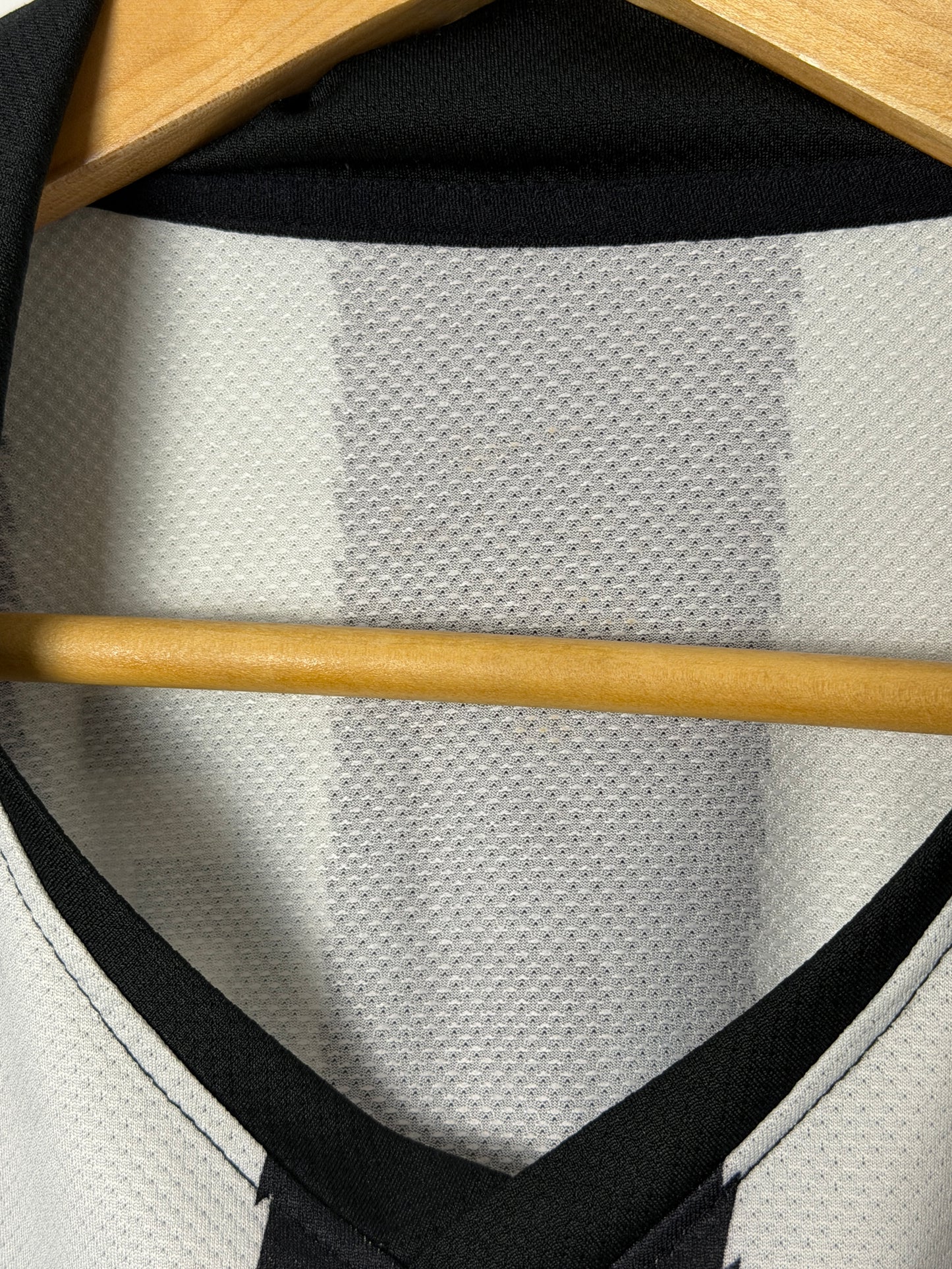 Alessandro Del Piero Juventus FC 2010-11 home football shirt (L)