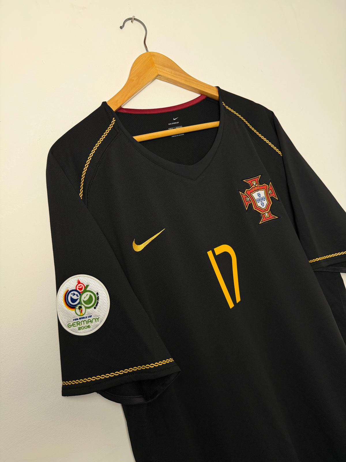 Cristiano Ronaldo Portugal 2006 World Cup away football shirt (XL)