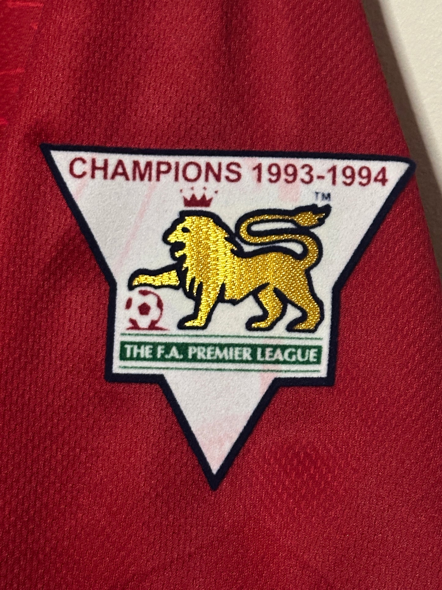 Eric Cantona Manchester United 1994-96 home football shirt (XL)