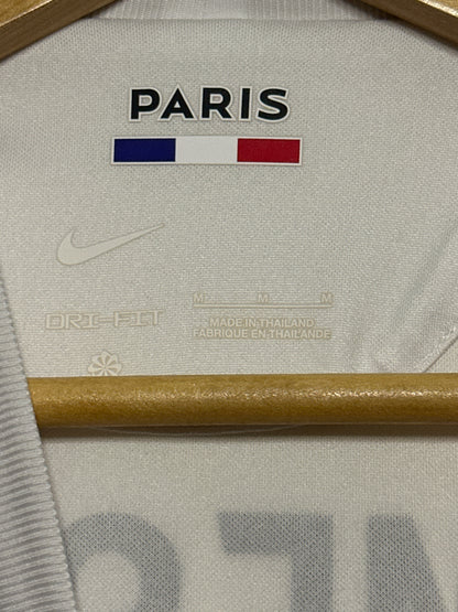 Lionel Messi PSG 2021-22 away football shirt (M)