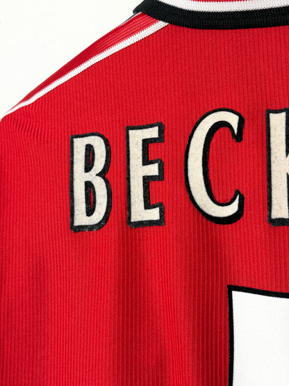 David Beckham Manchester United 1999-00 home football shirt (M)