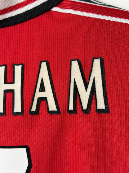 David Beckham Manchester United 1999-00 home football shirt (M)